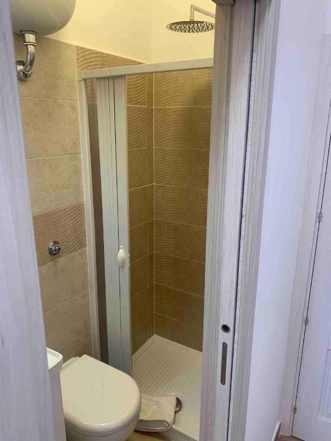 Miris Home Fast And Comfortable With Self Check In 8 Minutes Walk Near Naples Airport מראה חיצוני תמונה