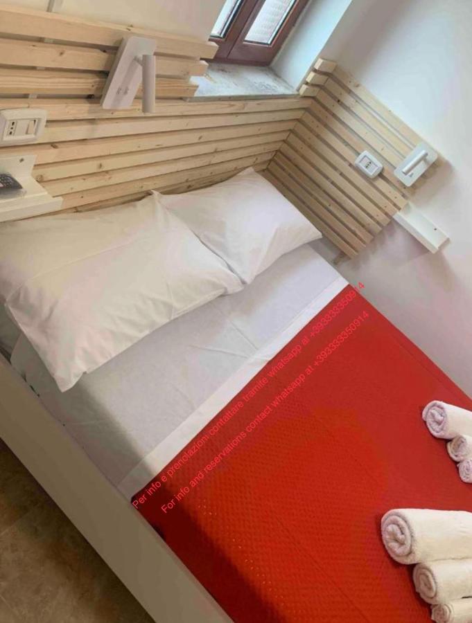 Miris Home Fast And Comfortable With Self Check In 8 Minutes Walk Near Naples Airport מראה חיצוני תמונה